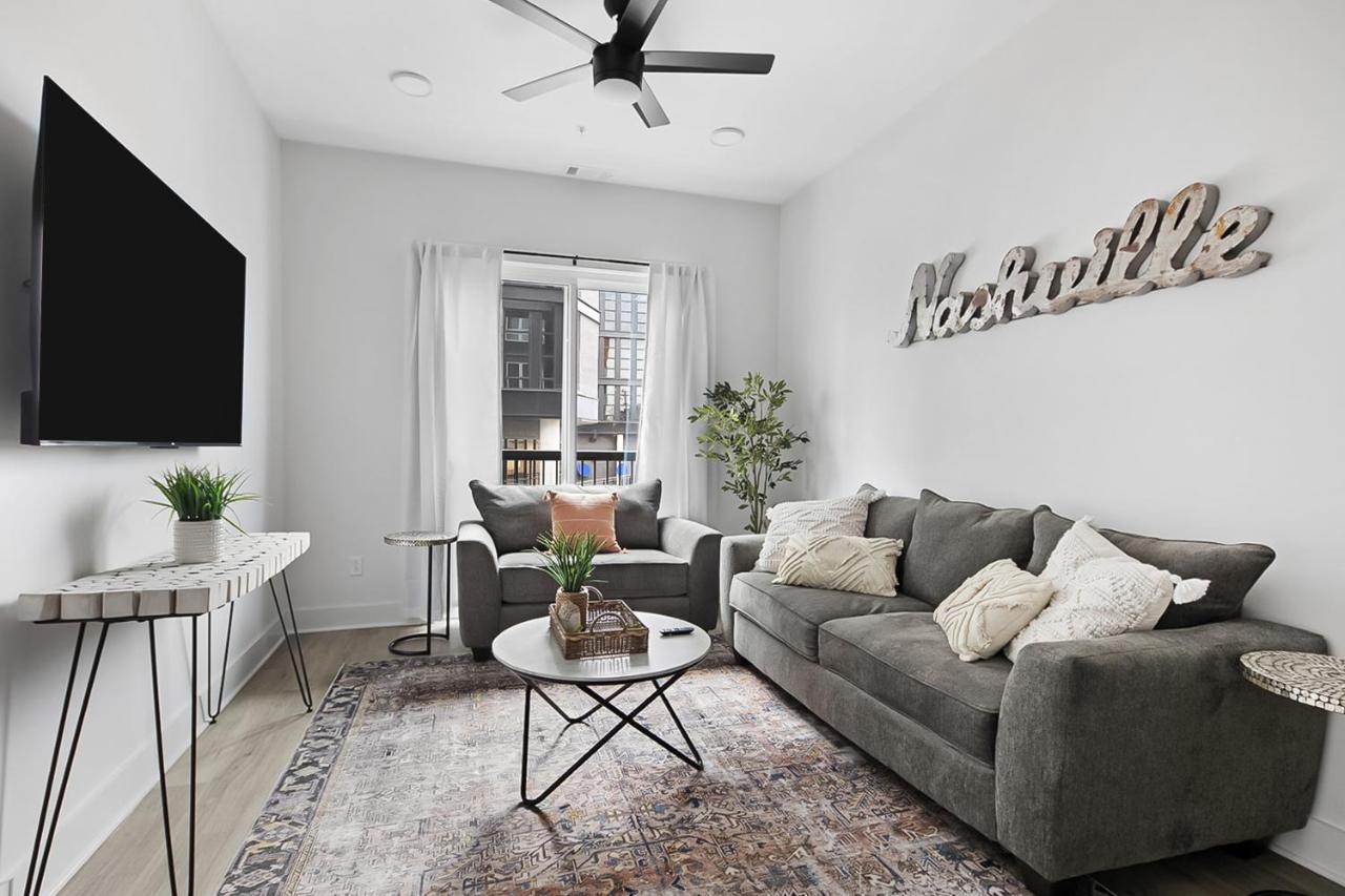 Chic On Main Apartment แนชวิลล์ ภายนอก รูปภาพ