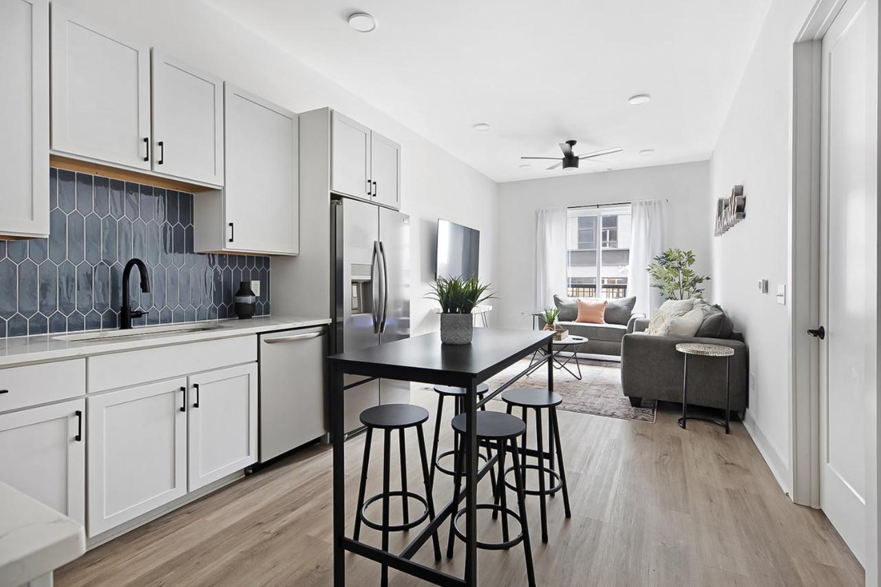 Chic On Main Apartment แนชวิลล์ ภายนอก รูปภาพ