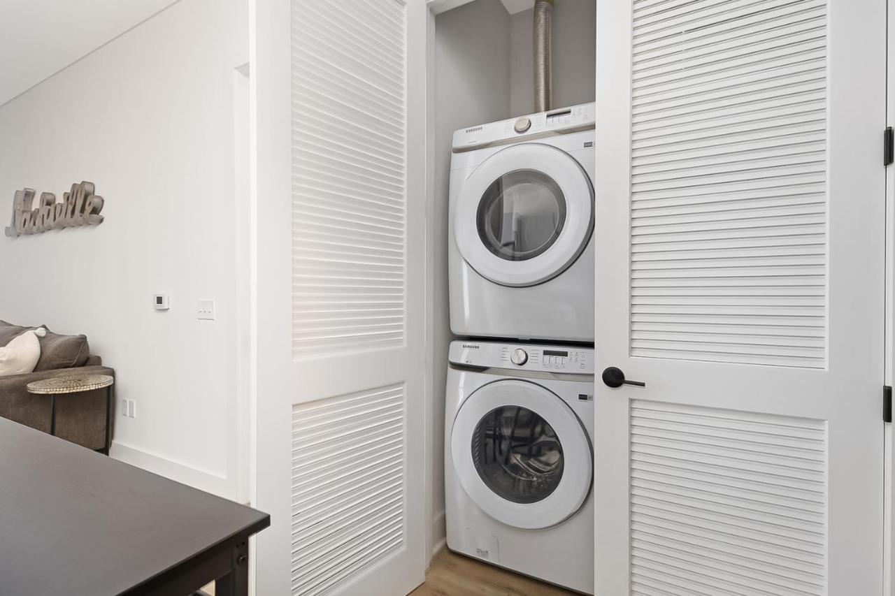 Chic On Main Apartment แนชวิลล์ ภายนอก รูปภาพ